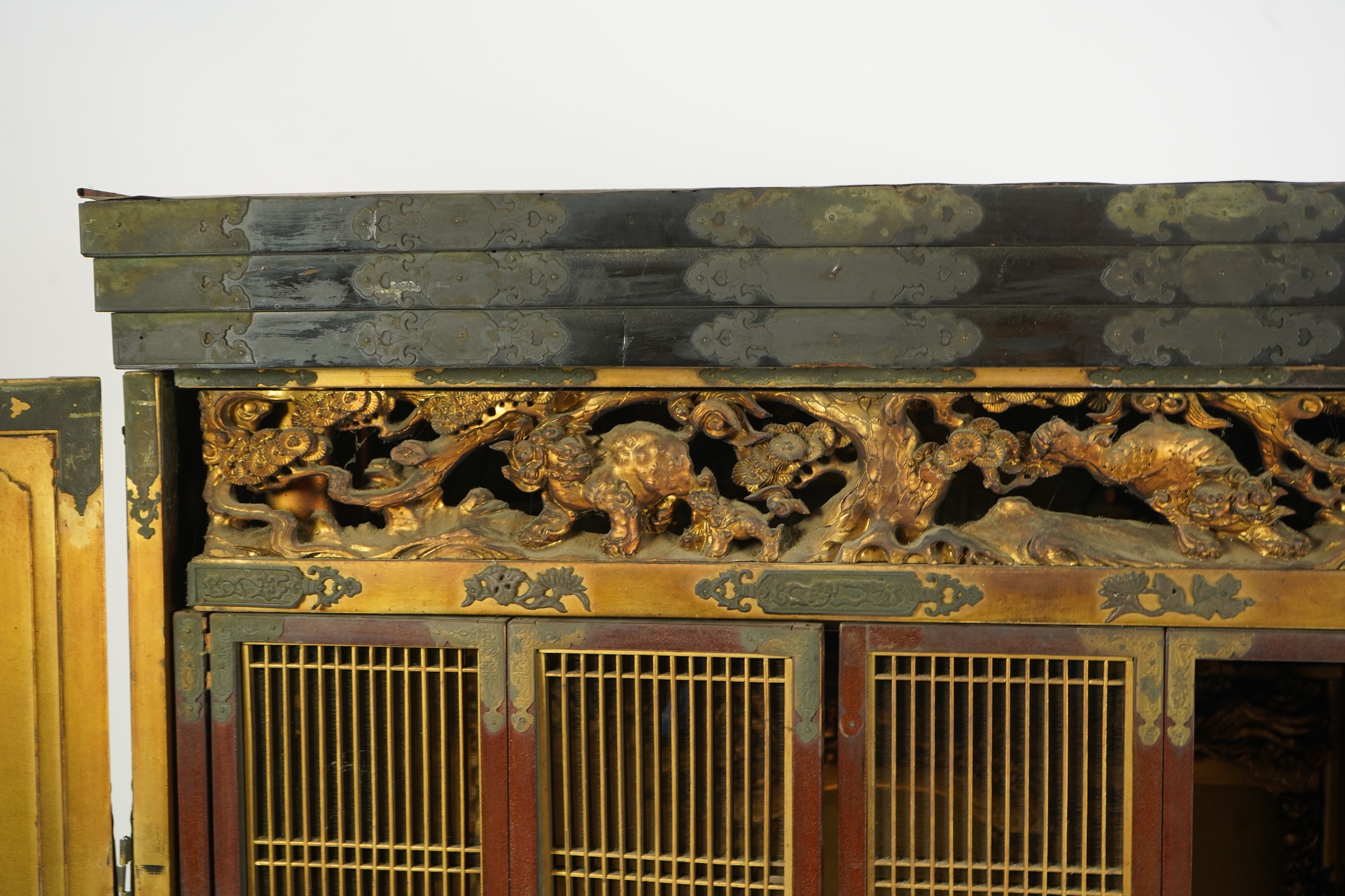 A Japanese lacquer Butsudan shrine cabinet, Meiji-Taisho period